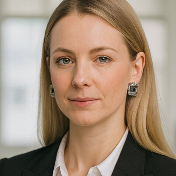 NEW - Clip On Square Earrings - Picture 2 of 3